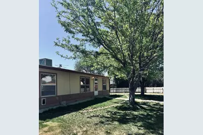 2137 W 20th St, Pueblo, CO 81003 - Photo 3