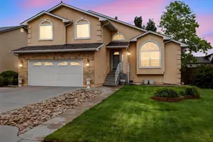 17 Trent Ct, Pueblo, CO 81005 - Photo 1