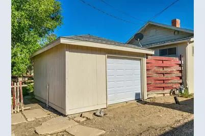 113 E 3rd St, La Junta, CO 81050 - Photo 9
