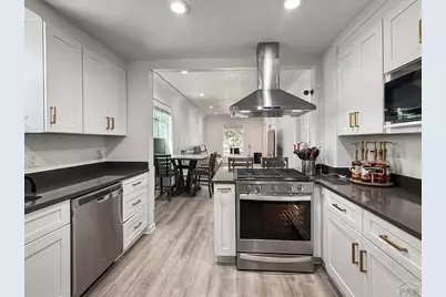 1528 E Routt Ave, Pueblo, CO 81004 - Photo 9