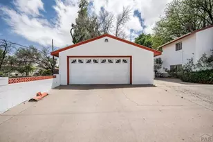 2100 Elmwood Ln, Pueblo, CO 81005 - Photo 23