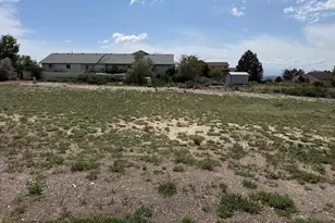 821 S Dogwood Dr, Pueblo West, CO 81007 - Photo 1