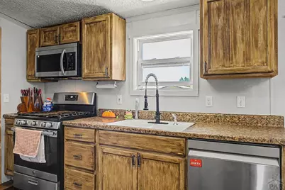 972 S Saddlerock Dr, Pueblo, CO 81007 - Photo 11