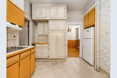 321 W 18th St, Pueblo, CO 81003 - Photo 13