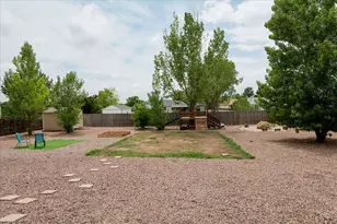 232 W Fairknoll Dr, Pueblo West, CO 81007 - Photo 25