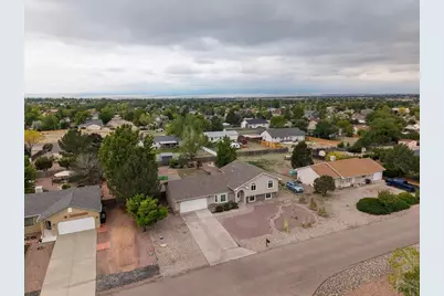 232 W Fairknoll Dr, Pueblo West, CO 81007 - Photo 37