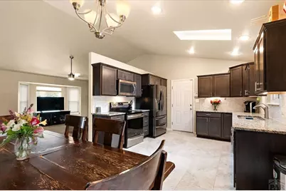 232 W Fairknoll Dr, Pueblo West, CO 81007 - Photo 9