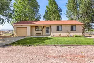 635 E Autumn Dr, Pueblo West, CO 81007 - Photo 1