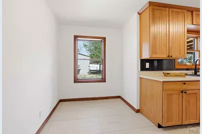 2218 Wyoming Ave, Pueblo, CO 81004 - Photo 9