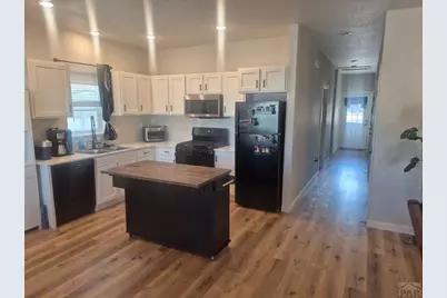 1318 Lewis Ave, La Junta, CO 81050 - Photo 5