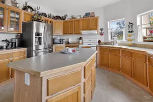 824 W Cedar St, Walsenburg, CO 81089 - Photo 17