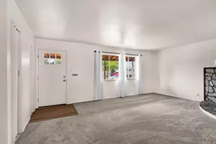 3825 Azalea St, Pueblo, CO 81005 - Photo 9