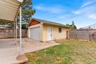 3825 Azalea St, Pueblo, CO 81005 - Photo 37