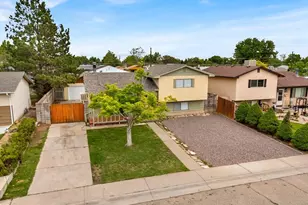 3825 Azalea St, Pueblo, CO 81005 - Photo 41