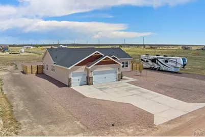 981 E Blackstone Dr, Pueblo, CO 81007 - Photo 1