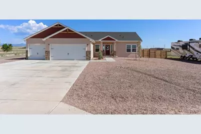 981 E Blackstone Dr, Pueblo, CO 81007 - Photo 11