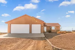 1501 N Gentry Ln, Pueblo West, CO 81007 - Photo 1