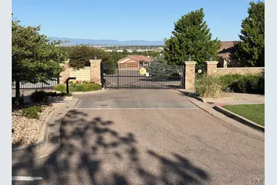 1819 Tuscan Ct, Pueblo, CO 81001 - Photo 3