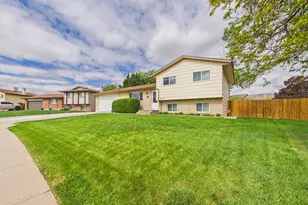 2117 Chautard Dr, Pueblo, CO 81005 - Photo 3