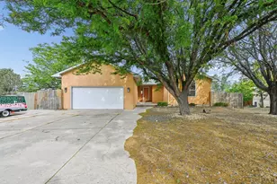 979 S Alexis Ln, Pueblo, CO 81007 - Photo 1