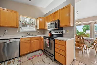 979 S Alexis Lane, Pueblo, CO 81007 - Photo 3