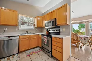 979 S Alexis Ln, Pueblo, CO 81007 - Photo 3