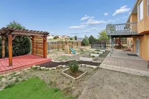979 S Alexis Ln, Pueblo, CO 81007 - Photo 11