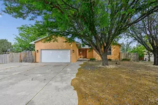 979 S Alexis Ln, Pueblo, CO 81007 - Photo 1