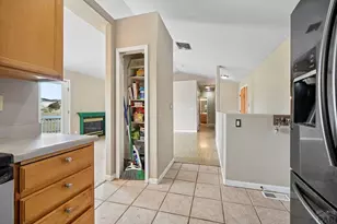 979 S Alexis Ln, Pueblo, CO 81007 - Photo 11