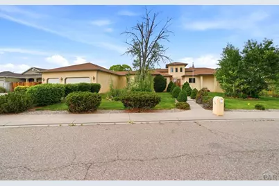 59 Altadena Dr, Pueblo, CO 81005 - Photo 1