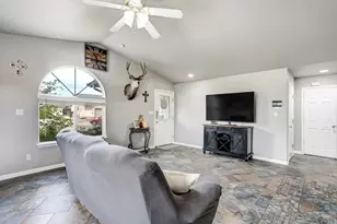 4880 Warbler Ct, Pueblo, CO 81008 - Photo 7