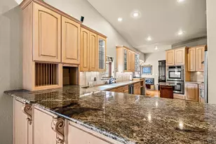 50 Aberdeen Bluff, Pueblo, CO 81004 - Photo 9