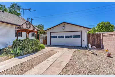 1625 Van Buren St, Pueblo, CO 81004 - Photo 3