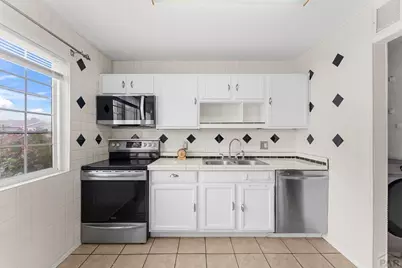 2717 Ontario St, Pueblo, CO 81004 - Photo 9
