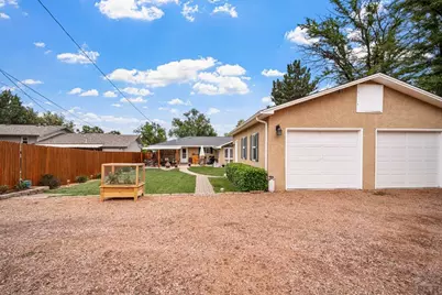 2911 Country Club Dr, Pueblo, CO 81008 - Photo 29