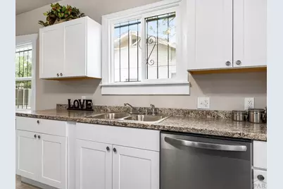 1329 Wabash Ave, Pueblo, CO 81004 - Photo 9