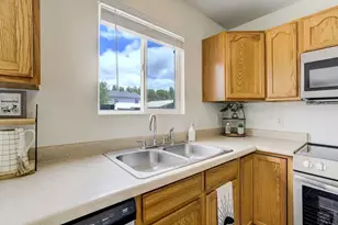 3743 Pronghorn Ln, Pueblo, CO 81004 - Photo 11