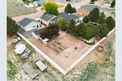 1124 S Hollister Dr, Pueblo West, CO 81007 - Photo 5