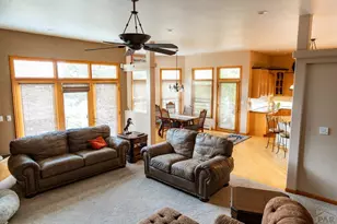 1124 S Hollister Dr, Pueblo West, CO 81007 - Photo 9