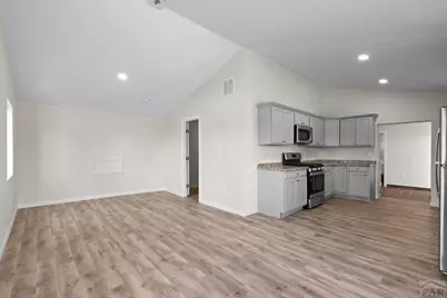 2027 E 14th St, Pueblo, CO 81001 - Photo 5