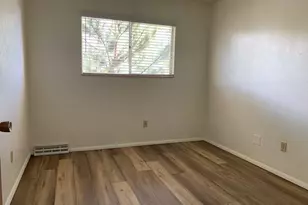 2215 Montezuma Dr, Pueblo, CO 81003 - Photo 9