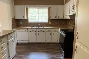 2215 Montezuma Dr, Pueblo, CO 81003 - Photo 5