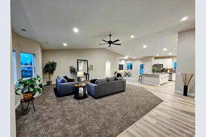 576 E Earl Dr, , CO 81007 - Photo 5
