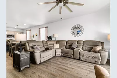 2207 Sunrise Ln, Pueblo, CO 81008 - Photo 17