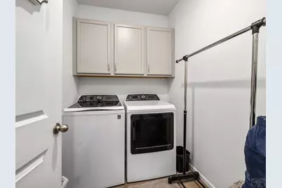 2207 Sunrise Ln, Pueblo, CO 81008 - Photo 5