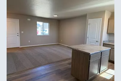 3409 Wapiti Ln, Pueblo, CO 81005 - Photo 7