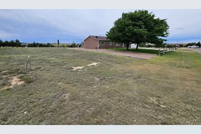 8302 Surrey Ridge Ct, Lamar, CO 81052 - Photo 17