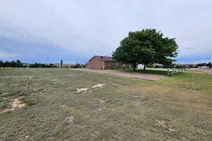 8302 Surrey Ridge Ct, Lamar, CO 81052 - Photo 17