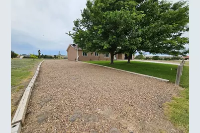 8302 Surrey Ridge Ct, Lamar, CO 81052 - Photo 15