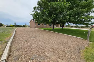 8302 Surrey Ridge Ct, Lamar, CO 81052 - Photo 15
